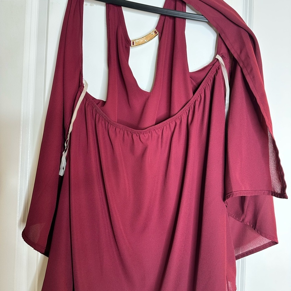 LuLus Burgundy Sleeveless High-Low Blouse w/ Gold Bar Detail | Size S - Picture 6 of 10